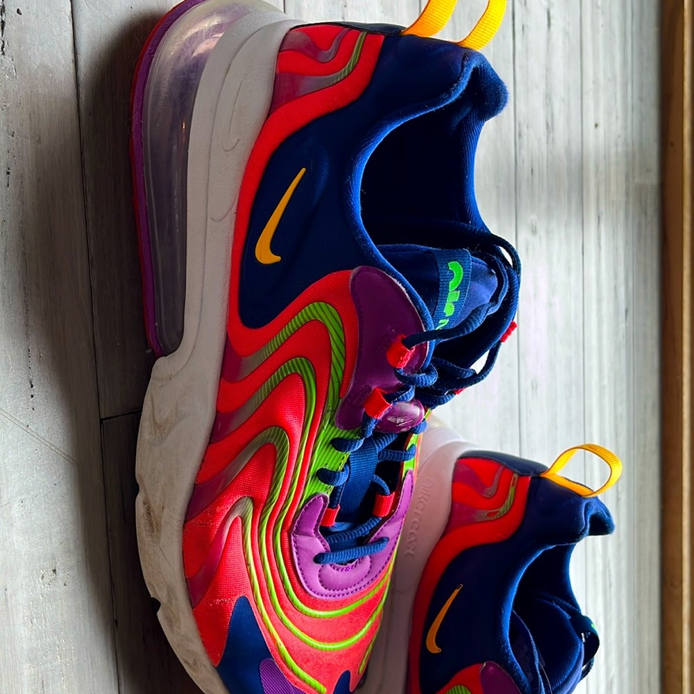 Nike air react.